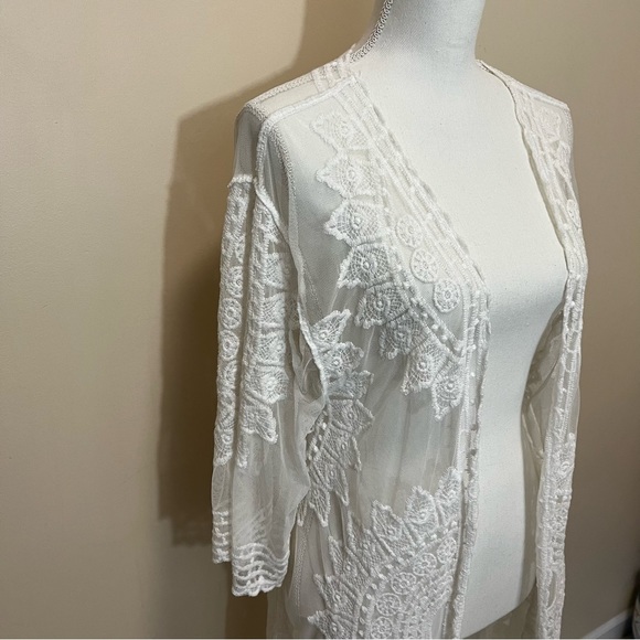 Rachel Zoe OS White Open Long Kimono | Lace Embroidery Coverup - Picture 3 of 13